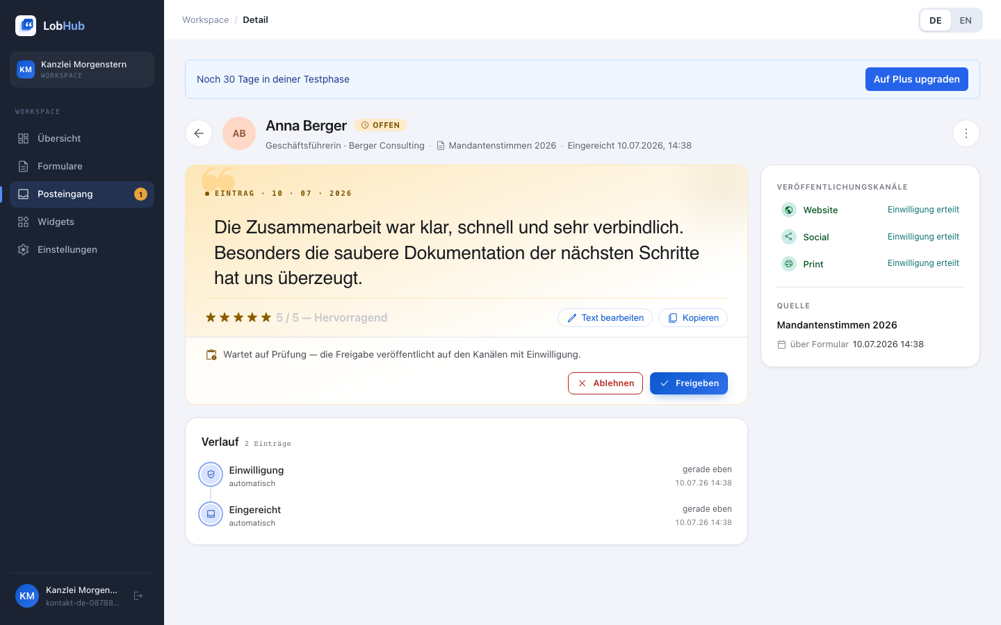 Detailansicht einer Kundenstimme mit Einwilligungskanälen und Audit-Log